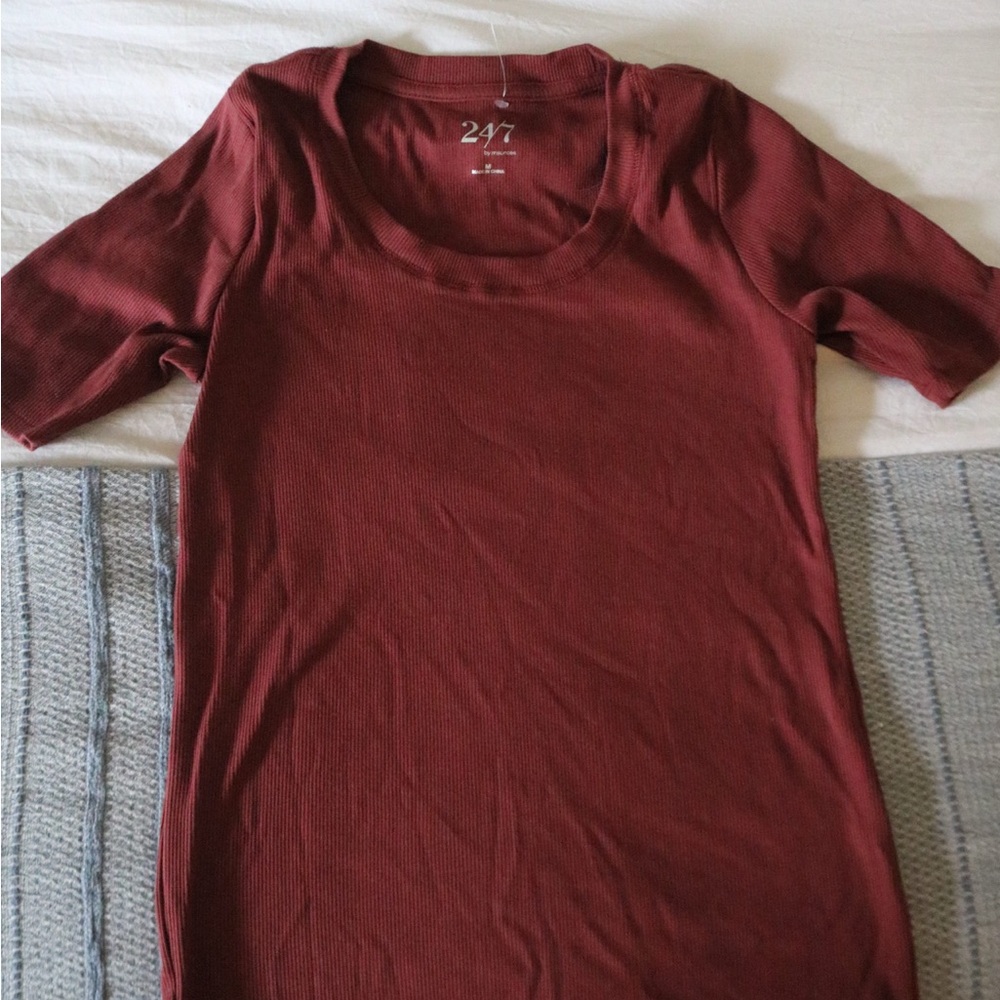 Women's Burgundy Top